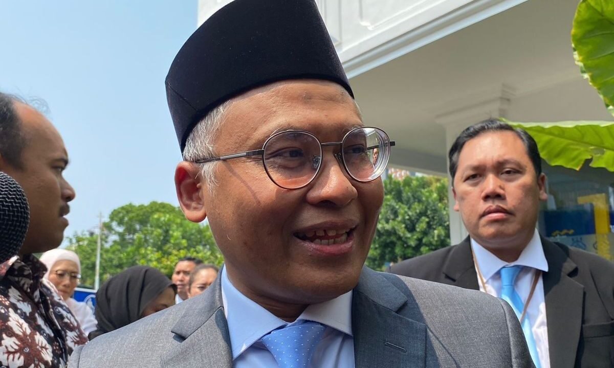 Ada Pelantikan di Istana, Para Menteri Merapat Pakai Dasi Biru Muda