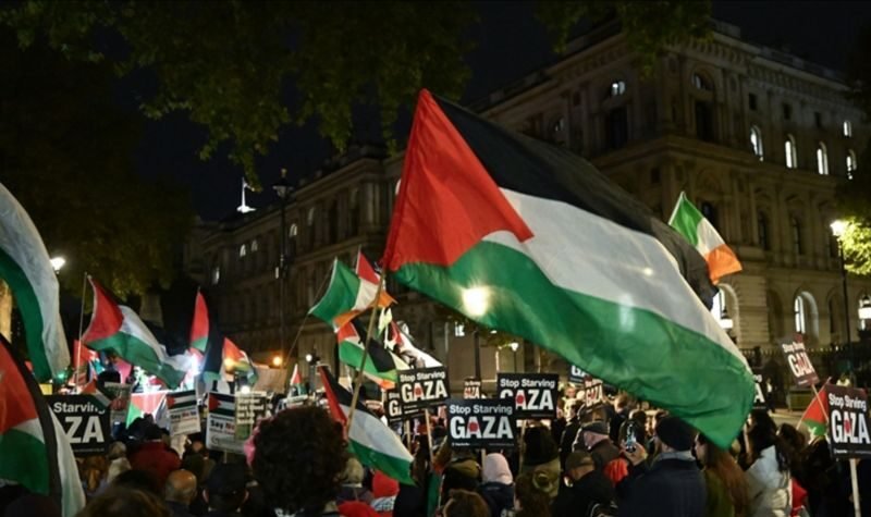 Ratusan warga London demo kecam serangan Israel di Gaza