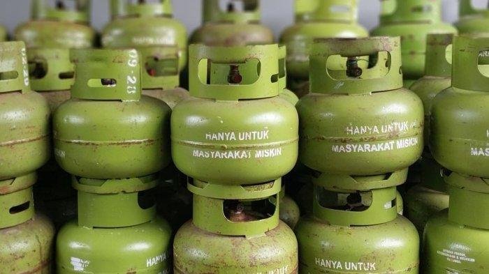 Pasokan gas Subsidi Liquefied Petroleum Gas (LPG) 3 kilogram sulit didapatkan oleh masyarakat di Aceh Singkil
