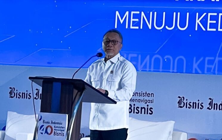 Zulhas santai tanggapi hujatan soal aksi panggul beras demi bantu korban bencana